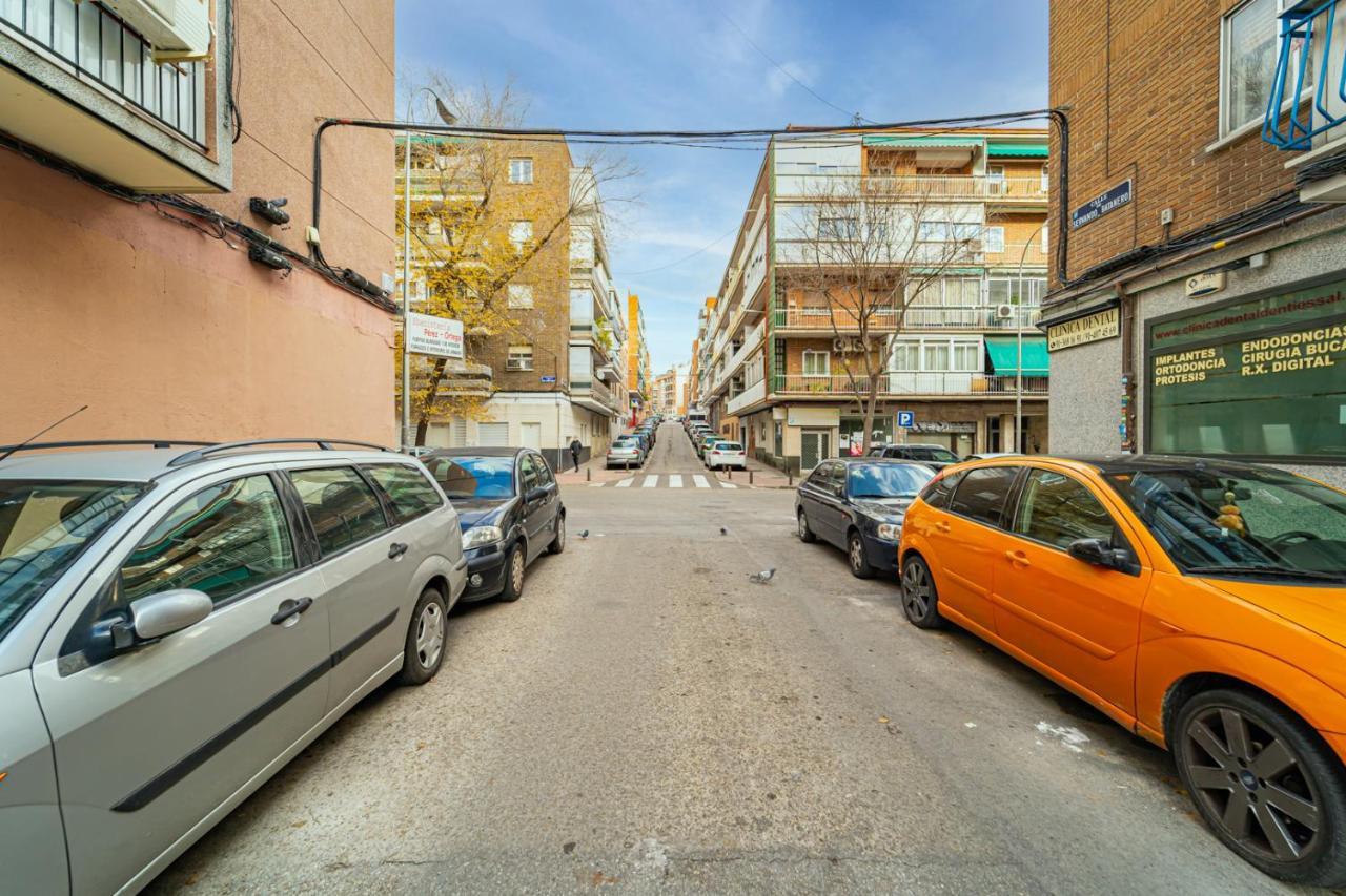 Edsam Madrid Apartments Black Zewnętrze zdjęcie
