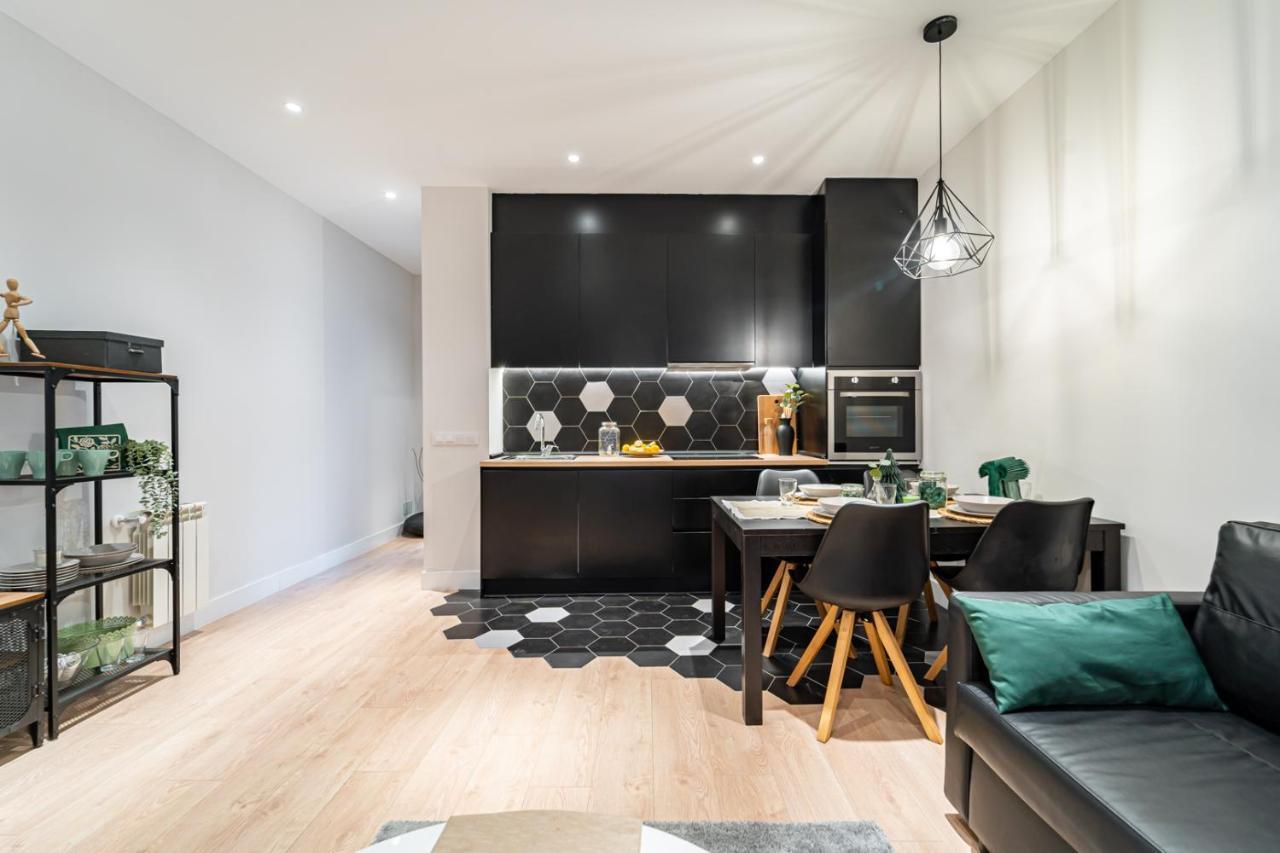 Edsam Madrid Apartments Black Zewnętrze zdjęcie