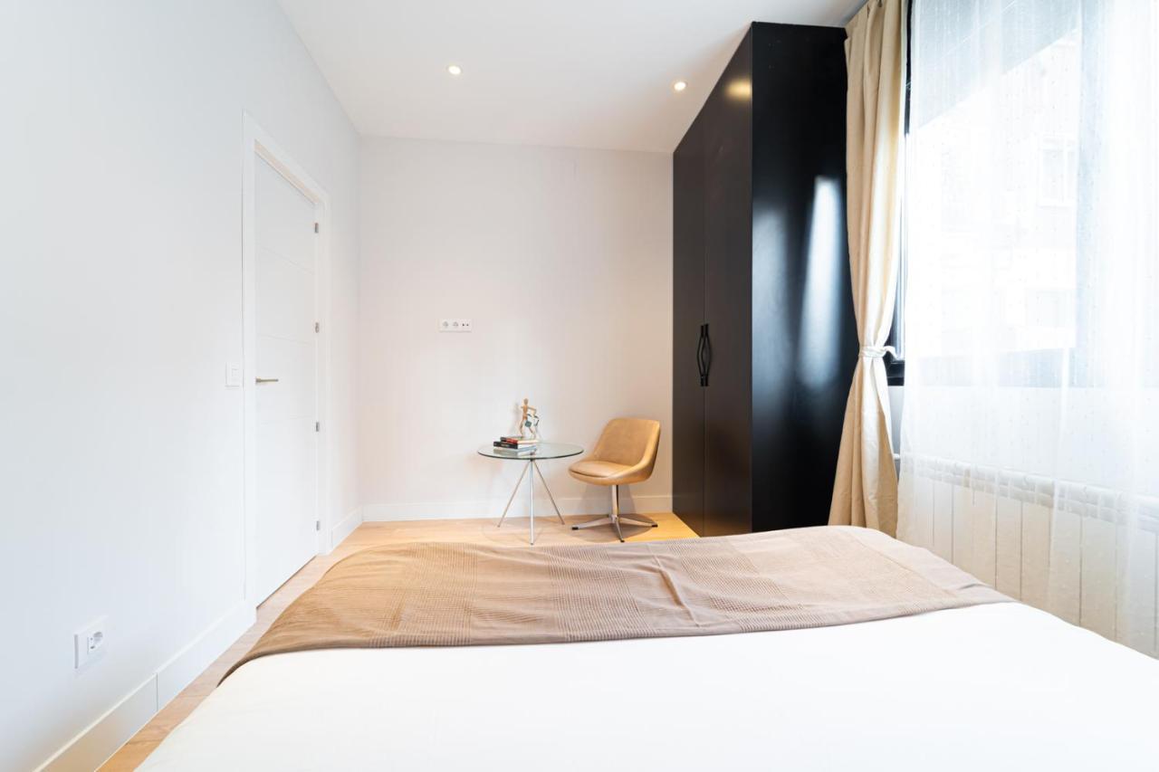 Edsam Madrid Apartments Black Zewnętrze zdjęcie